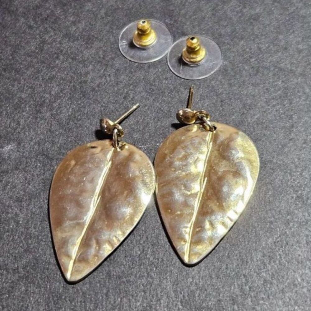 Vintage gold plated leaf earrings dangling